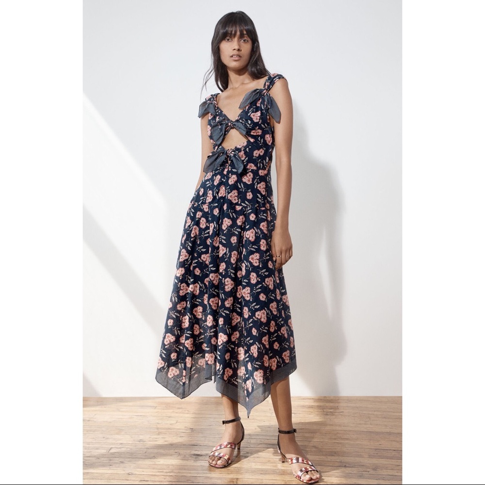 LA VIE ADELLE SCARF PRINT DRESS XS NWT